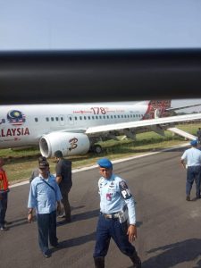 Tergelincir saat Take Off Pesawat Malindo air Gagal Terbang