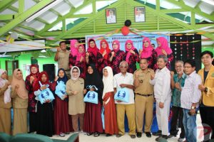 Walikota Bontang Apresiasi Kelurahan Belimbing Kolaborasi Bareng UNMUL Gelar Baksos