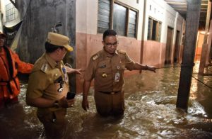 Karena Banjiir Jakarta, 183 Ribu Orang Sudah Tanda Tangan Petisi Copot Anies Baswedan Sebagai Gubernur