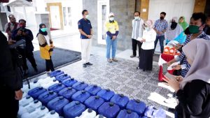 Pemkot Bontang Terima Donasi APD dari PT KNI