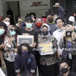 Wali Kota Bontang Neni Galang Dana