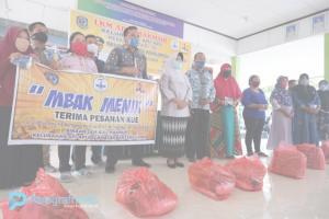 Dapat Laba, LKM Adil Makmur Salurkan Paket Sembako ke Warga Binaannya