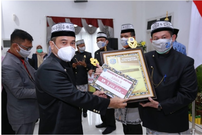 Sekretariat DPRD Bontang Raih Juara