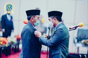 Ketua DPRD Bontang Lantik PAW, Posisi Etha Rimba Diganti Sutarmin