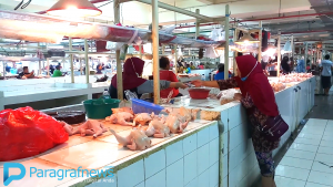 Jelang Natal dan Tahun Baru Harga Melejit, Pedagang Menjerit Karena Sepi Pembeli