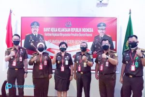 Kejari Bontang Ikuti Raker Kejaksaan Tahun 2020, Minta Seluruh Bidang Meningkatkan Kinerjanya