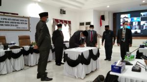 SAH! DPRD Bontang Mengumumkan Masa Jabatan Neni-Basri Berakhir 23 Maret 2021