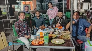 Resmi Dibuka Ketua Komisi II Beri Semangat Pedagang Pujasera PKT