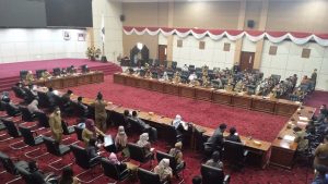 Lima Fraksi DPRD Sampaikan Pandangan Umum Terhadap 5 Raperda Pemkot Bontang