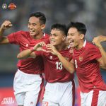 Timnas Indonesia merayakan gol yang dicetak Rachmat Irianto (tengah) saat bertemu Kuwait dalam laga kualifikasi Piala Asia 2023, Kamis (9/6/2022) dini hari / Twitter @PSSI