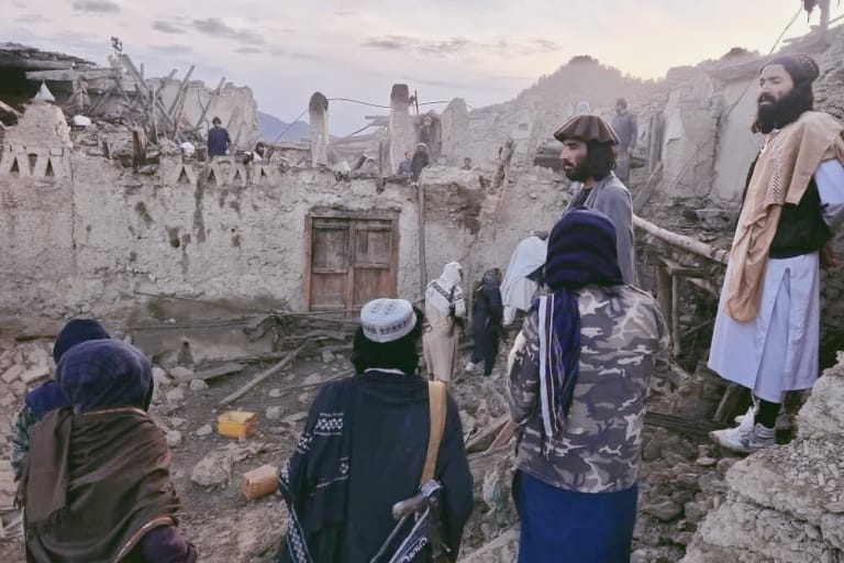 Gempa Afganistan 1000 orang tewas