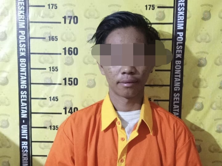 Pemuda Mabuk Aniaya Warga