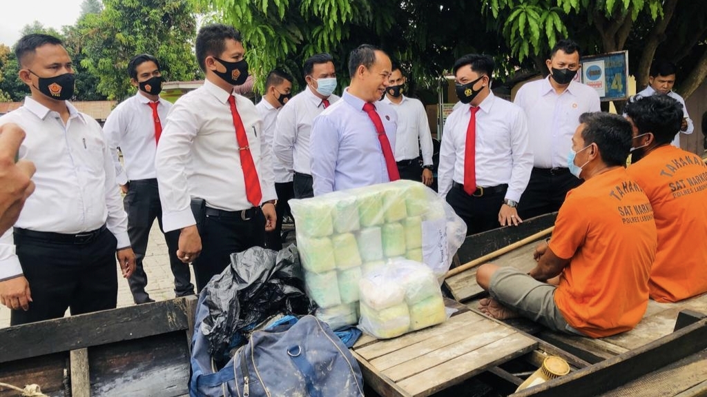 Nelayan jaring sabu 25 kilogram