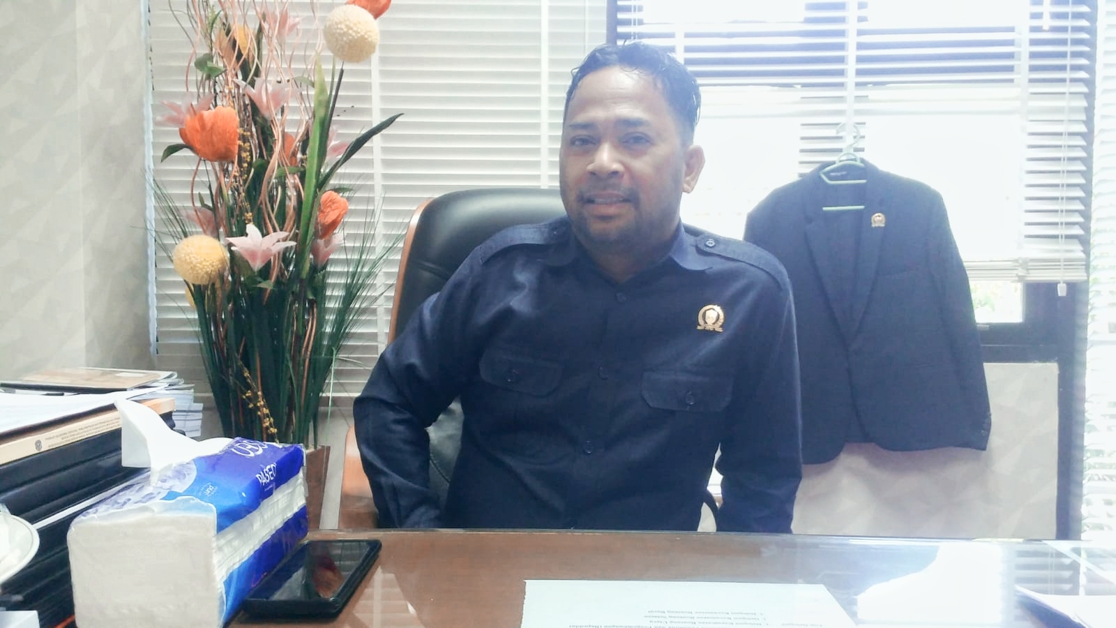 Amir Tosina desak pemkot perbaiki jalan