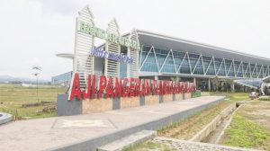 Tarik Investor, DPMPTSP Bontang Pasang Iklan di Videotron Bandara APT Pranoto Samarinda
