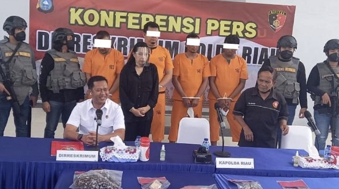 Empat pelaku penganiayaan wartawan