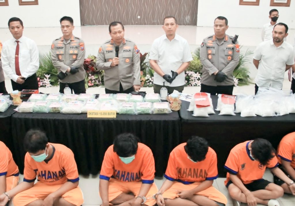36 Kg Sabu dan 15 Ribu Butir Ekstasi Gagal Edar, 7 Pelaku Diringkus Polda Jatim