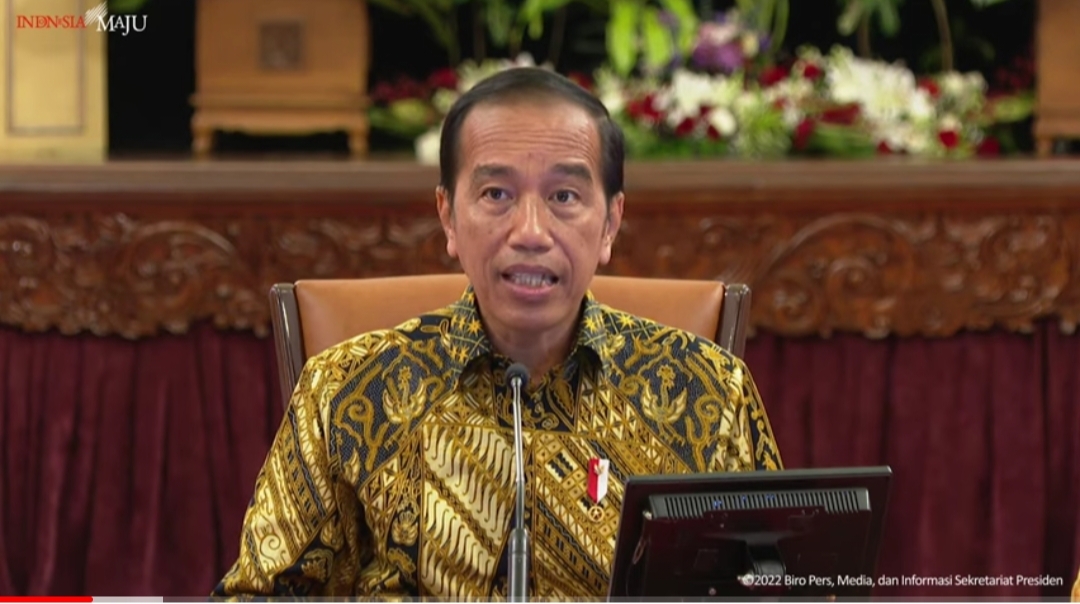 Jokowi Cabut PPKM