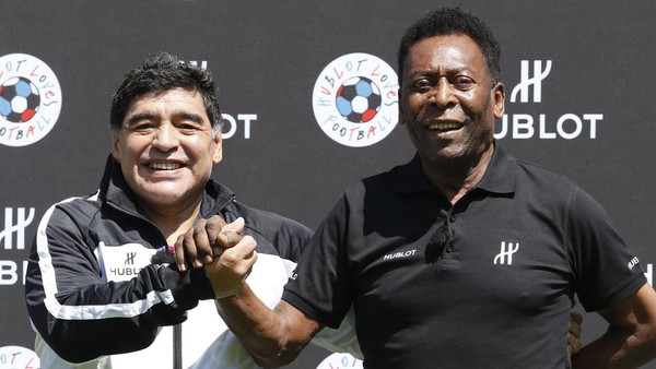 Pele dan Maradona, Mana yang Lebih Baik? Cari Tahu Jawabannya di Sini!