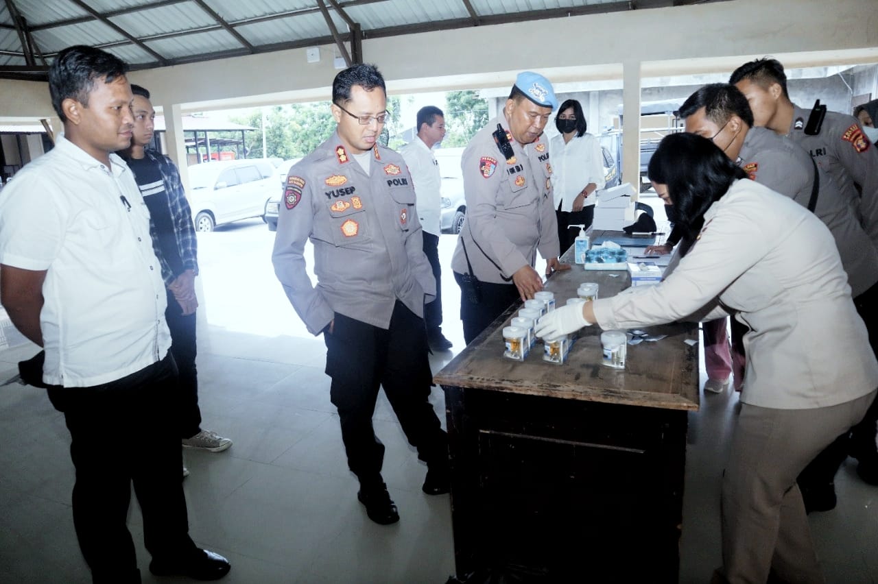 Tes Urine Anggota Polres Bontang