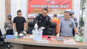 Musnahkan Barang Bukti, Polda Kaltim Blender 10,30 Gram Sabu