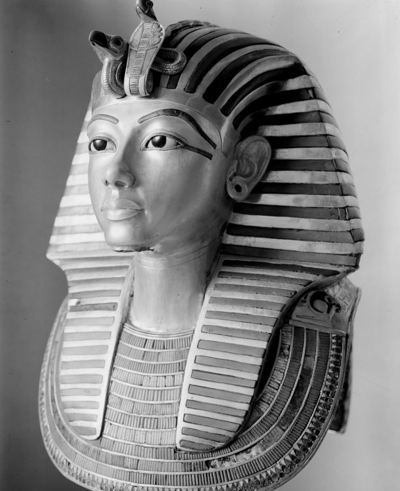 penggalian makam Firaun Tutankhamun