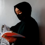 Afghanistan melarang perempuan sekolah