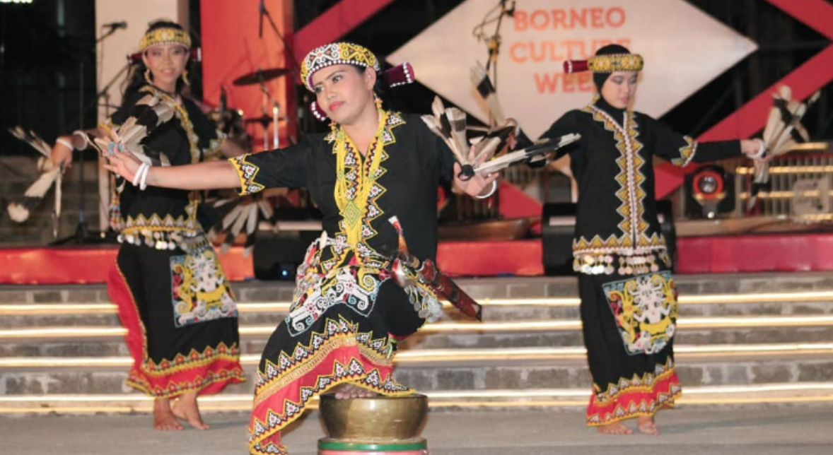 7 Tari Tradisional Khas Kalimantan Utara