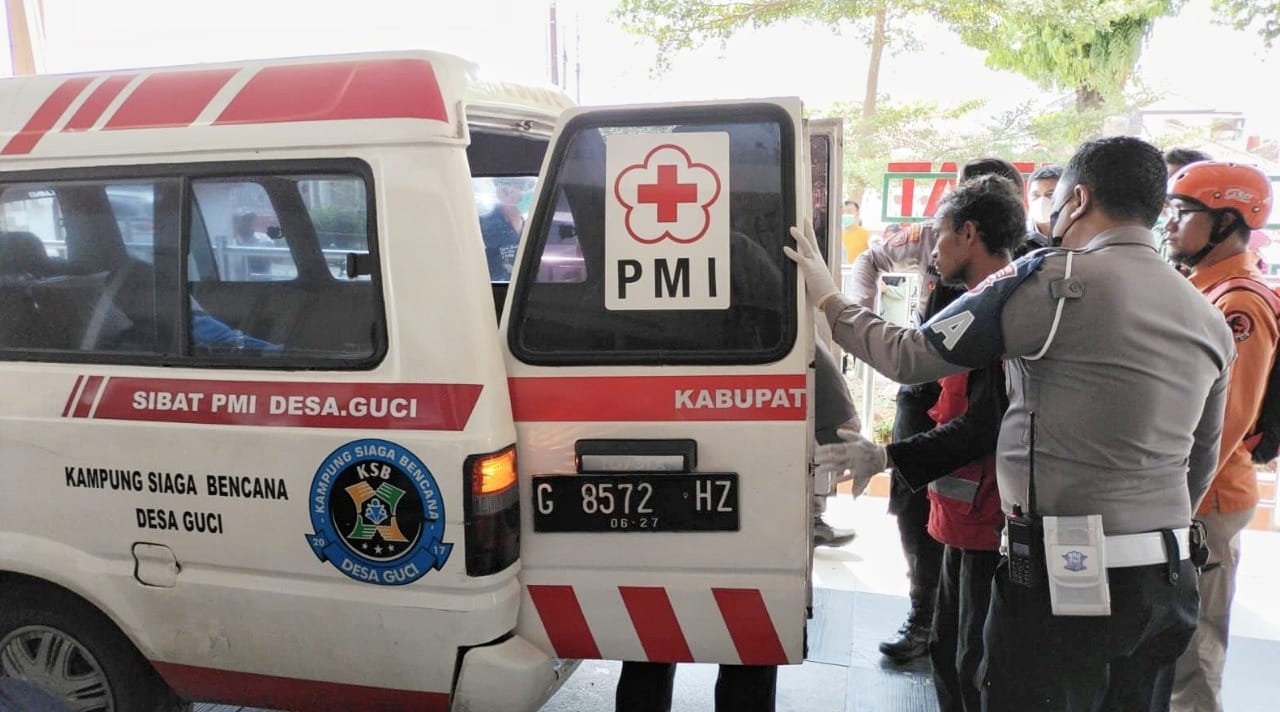 Kecelakaan Bus ke Jurang di Guci