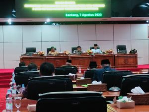 Fraksi PKB bersama PPP dan PDI-P Sampaikan Pandangan Umum 2 Raperda Inisiatif Pemkot Bontang