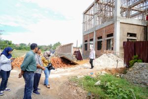 Raking Sayangkan Pekerja Proyek Kantor Lurah Tidak Punya APD dan BPJS Ketenagakerjaan