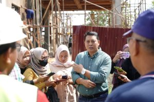 Irfan Ingatkan Kontraktor Perhatikan Kualitas Pembangunan Gedung