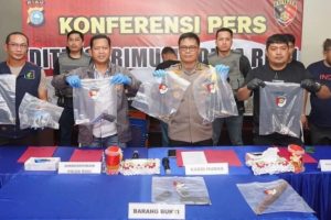Polisi Baku Tembak dengan Perampok di Riau, 1 Tewas 2 Ditangkap