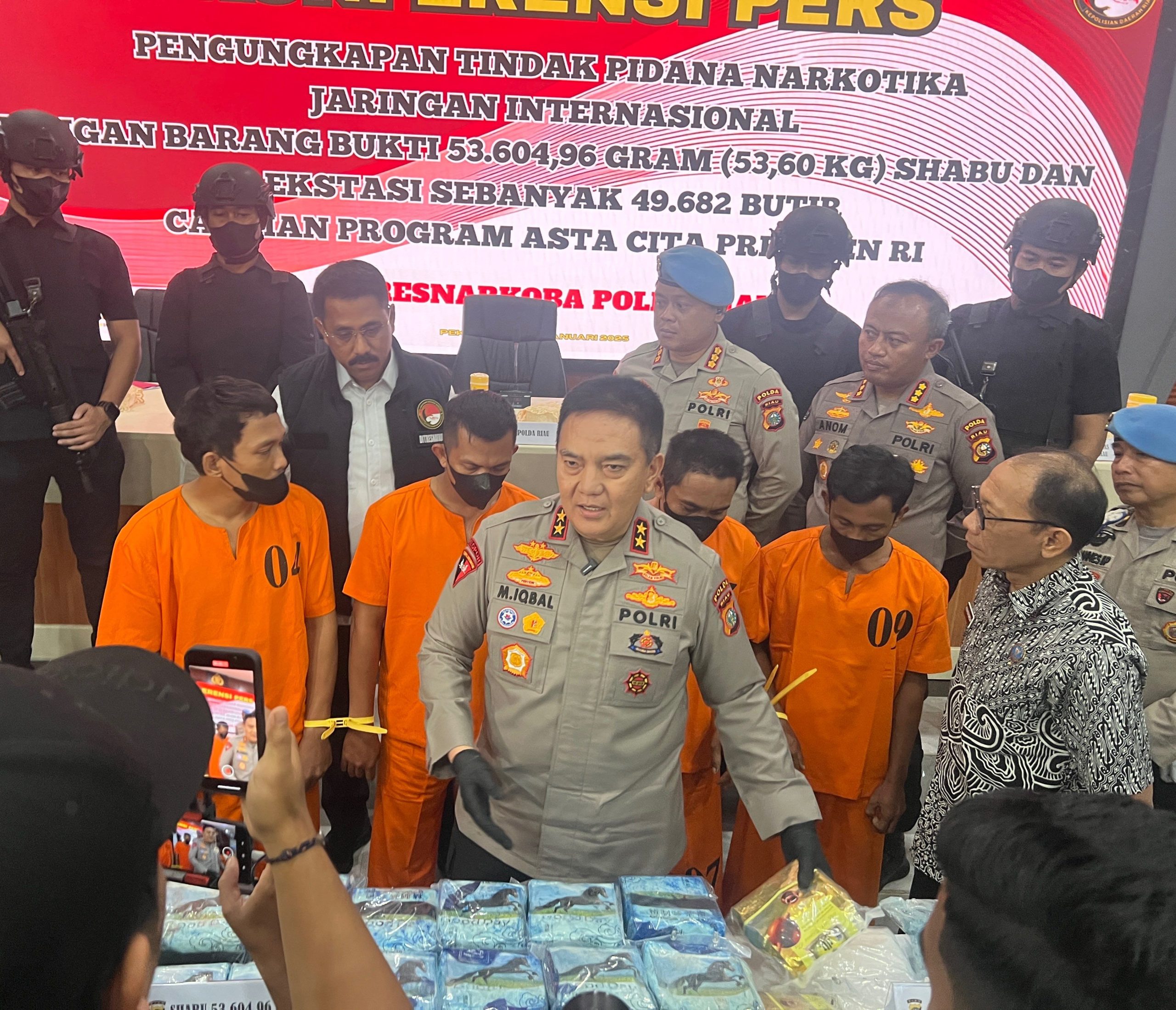 Polda Riau Ungkap Sindikat Narkotika Internasional