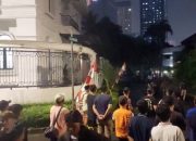 Rumah Eko Patrio Dijarah, Barang Berharga Dibawa Massa