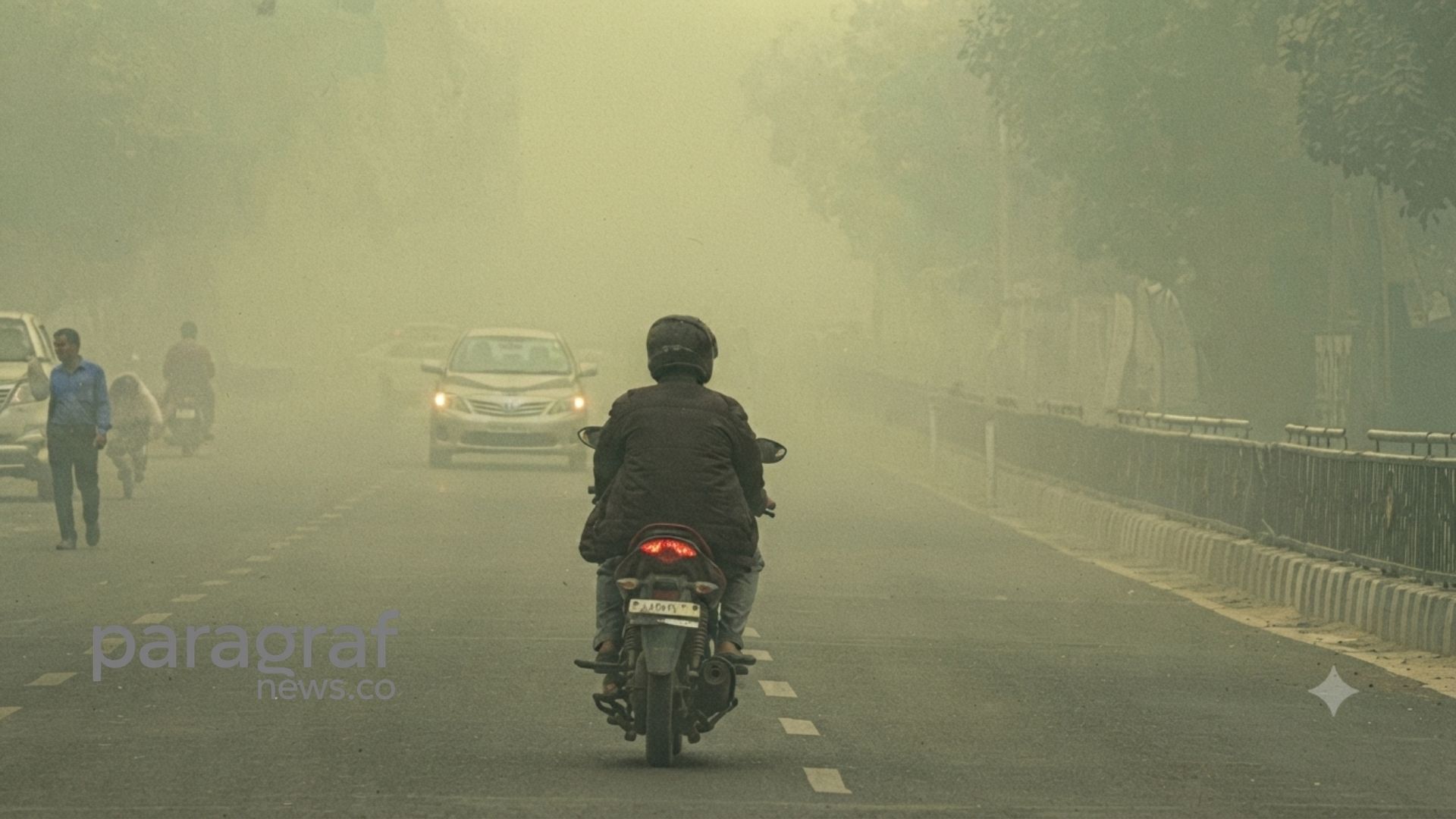 langit palangkaraya tertutup asap
