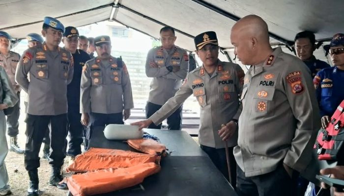 Pelampung Ditemukan di Laut, Tapi Bukan Milik Kapal Jurnalis yang Hilang Saat Erupsi Anak Krakatau