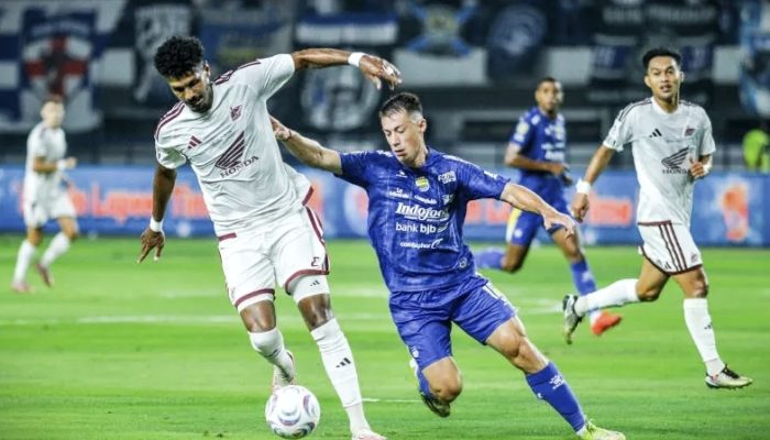 Persib Bandung Comeback Spektakuler, PSM Makassar Takluk 3-1 di Laga Perdana Super League 2026/2027