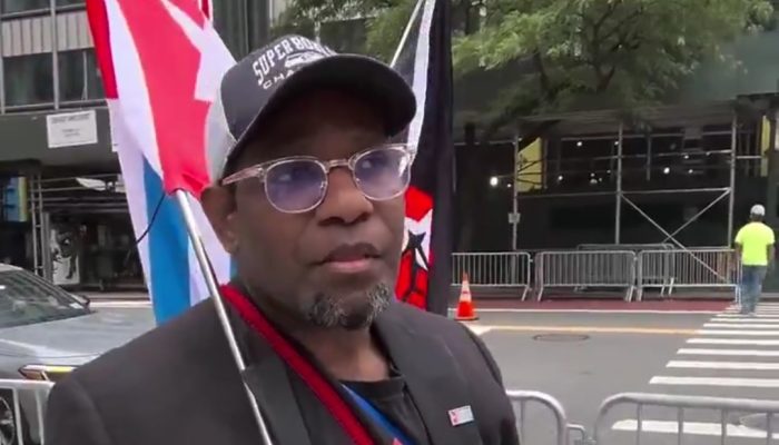 Viral Shamsi Ali Debat dengan Demonstran Pro-Papua di New York, Singgung Penembakan Warga Sipil