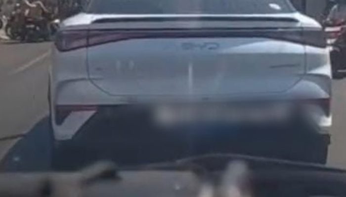 Viral Ambulans Dihalangi Mobil BYD di Solo, Pasien Kritis Meninggal Dunia