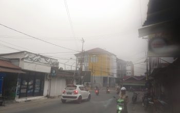 Bontang Diselimuti Kabut Asap, BPBD Ingatkan Warga Waspadai Gangguan Kesehatan