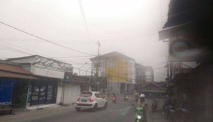 Bontang Diselimuti Kabut Asap, BPBD Ingatkan Warga Waspadai Gangguan Kesehatan