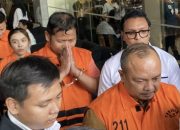 OTT KPK di BNPB: Adik Kepala BNPB Jadi Tersangka, Rp1,4 Miliar dan Emas Disita