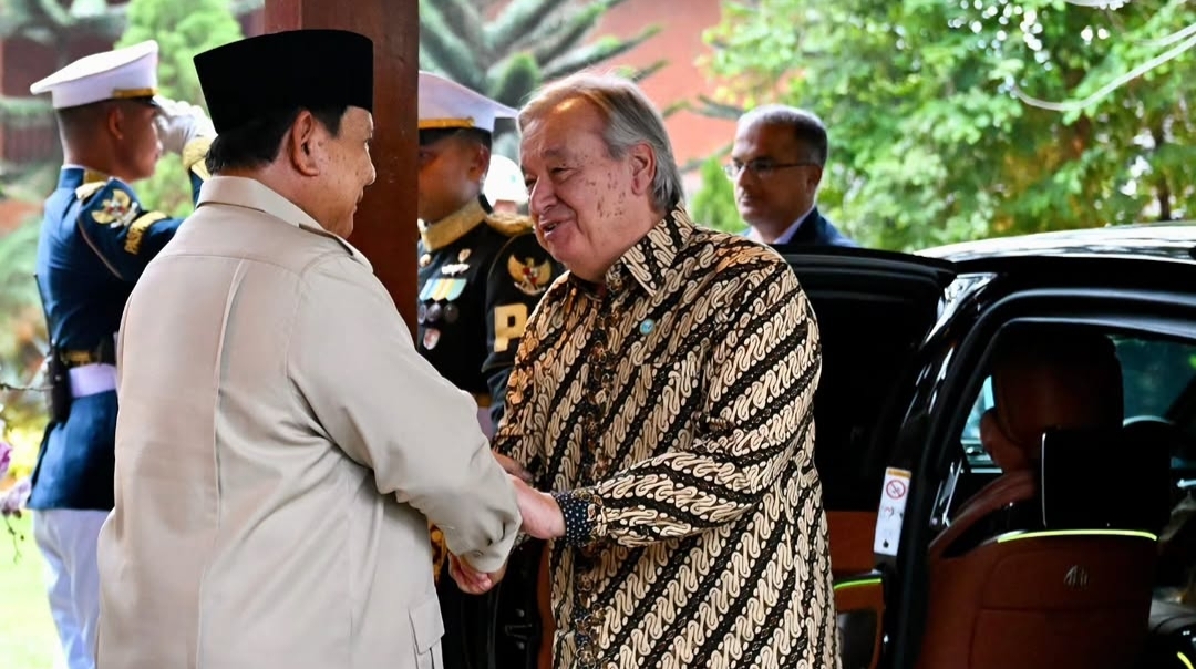 Presiden Prabowo Subianto menerima kunjungan Sekretaris Jenderal PBB António Guterres di kediamannya di Hambalang, Bogor, Jawa Barat, Minggu (18/10/2026). (Foto: Instagram Sekretariat Kabinet)
